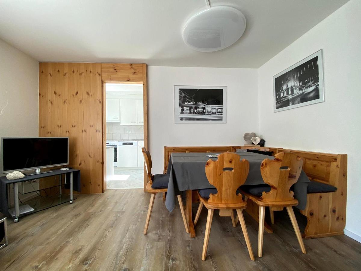 zentrale TOP Wohnung Chesa Ravaisch Davos Exterior foto